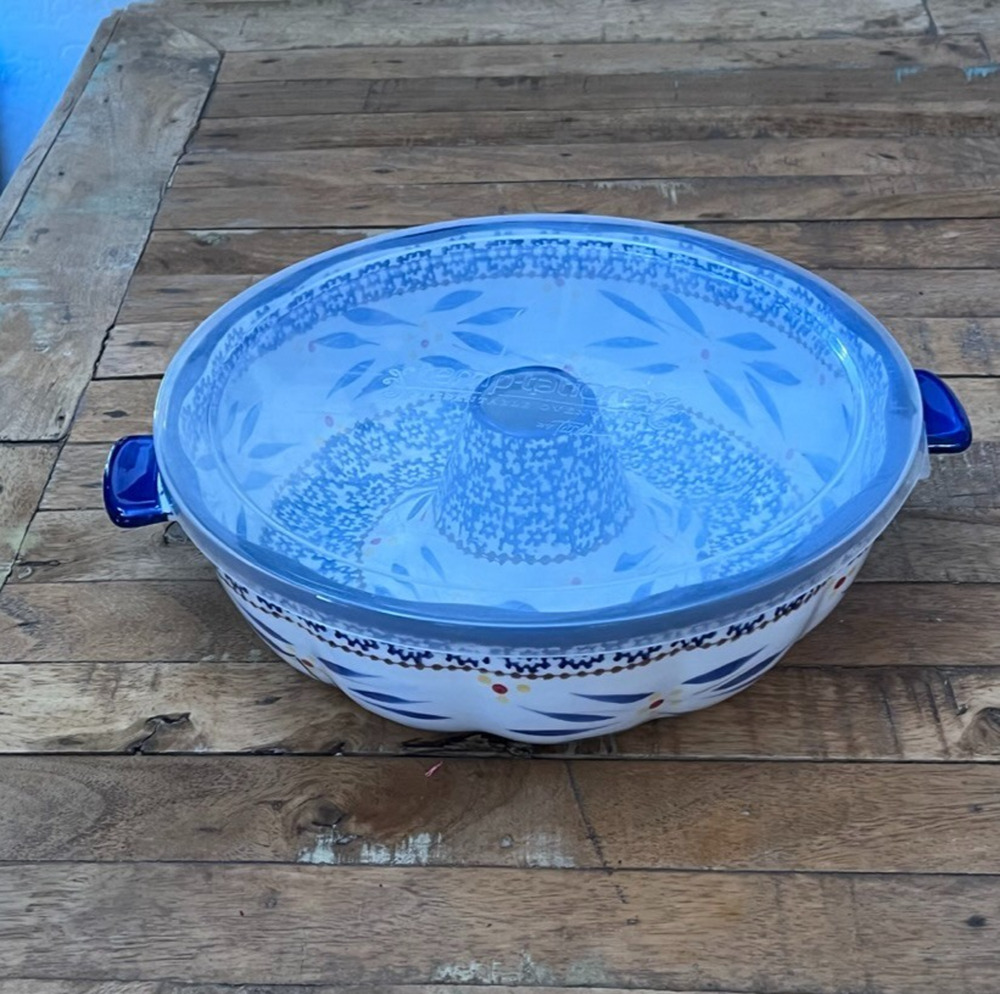 Temp-Tations Old World Ceramic Bundt Cake Pan 10.5" Lid Blue Floral Pattern